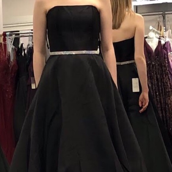 Prom Dress - Picture 2 of 2